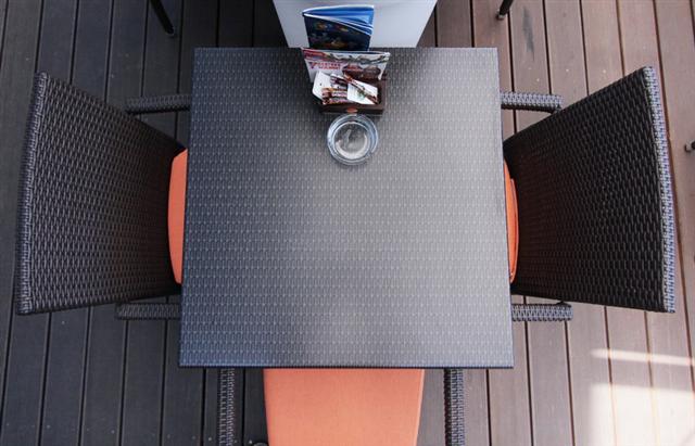 CHAIRS-EXTERIOR