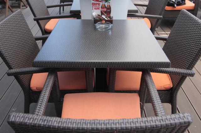 CHAIRS-EXTERIOR