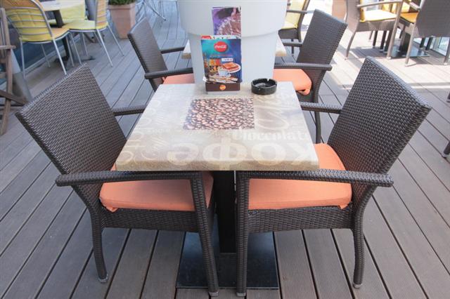 CHAIRS-EXTERIOR