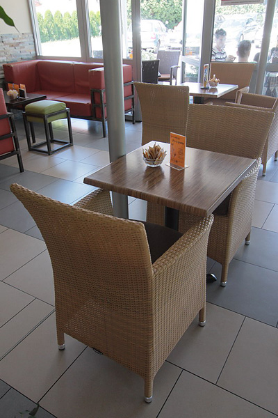 CHAIRS-EXTERIOR