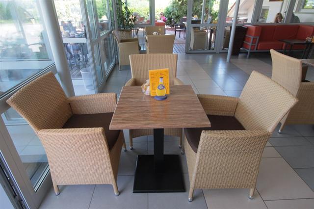 CHAIRS-EXTERIOR